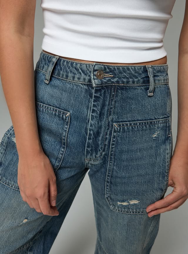 Atlas Denim denim kumaş doku ve yıkama detayı — yakın plan 7